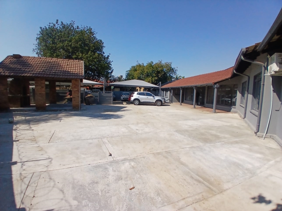 To Let Commercial Property for Rent in Rustenburg Central North West